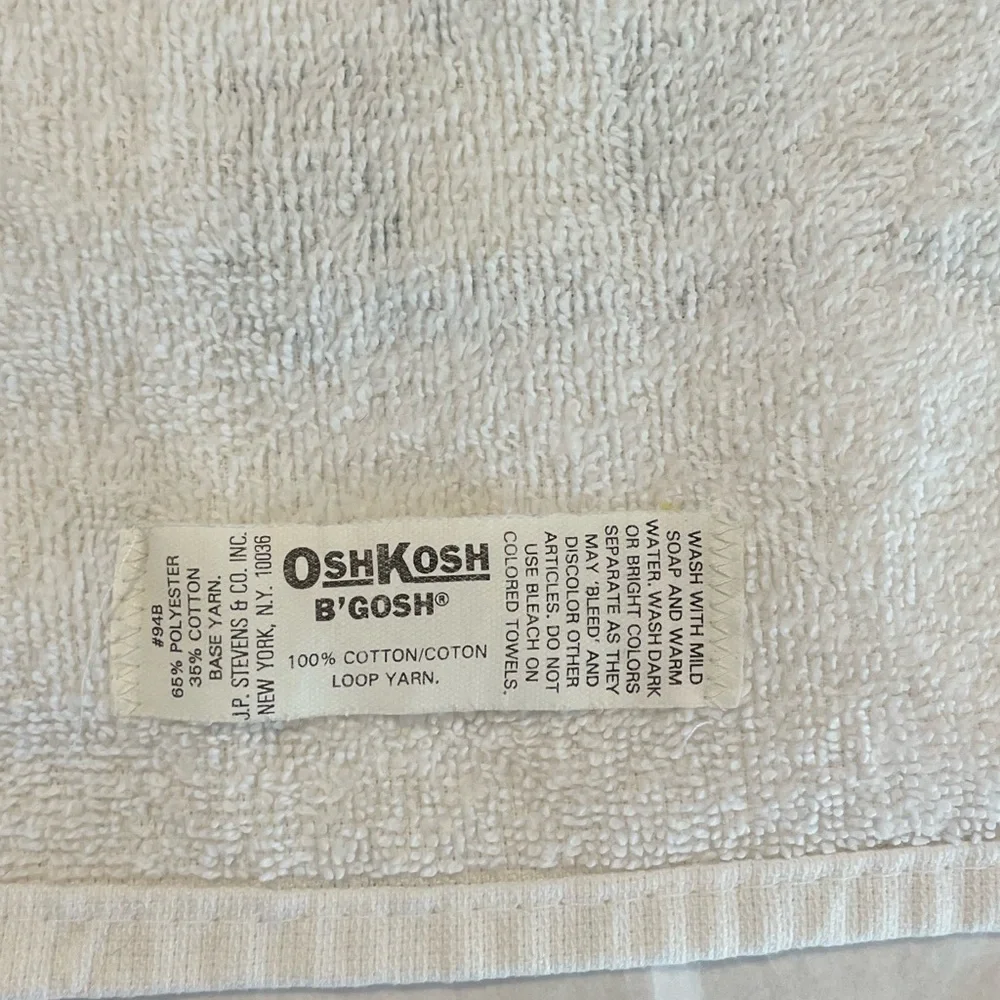 Vintage 80’s Osh Kosh Cat Patterned Sm Bath Towel - White and Blue 100% Cotton